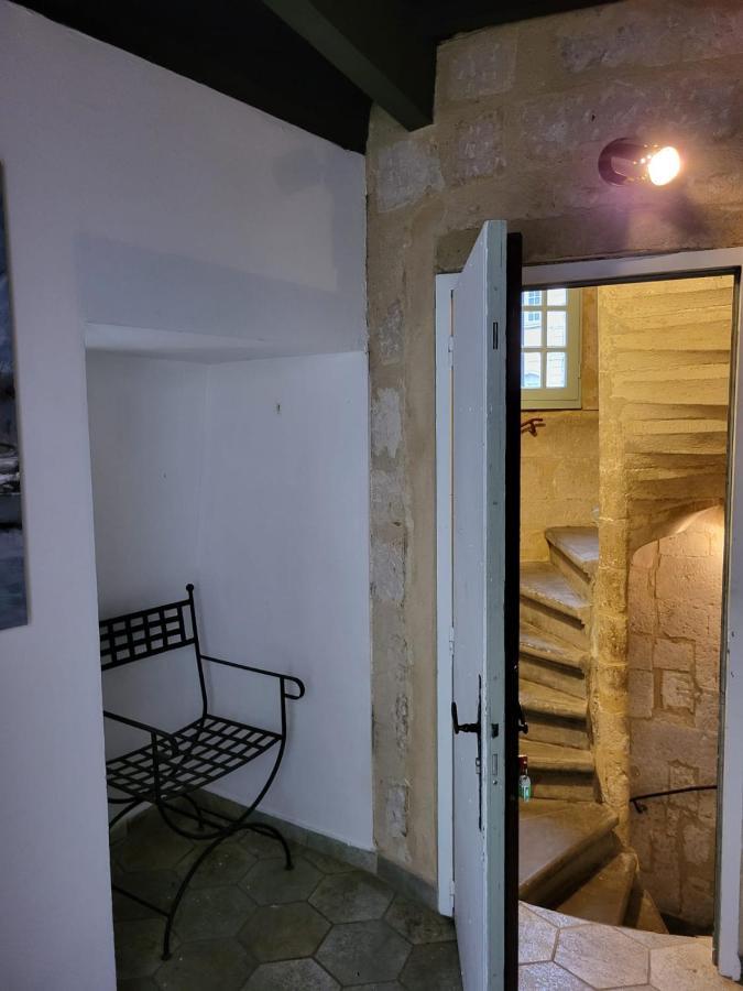 Uzes, Au Coeur Du Centre Medieval Le Logis Du Consul Un Bien D'Exception Du Xvieme Siecle 外观 照片