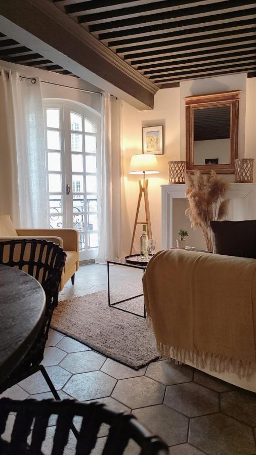 Uzes, Au Coeur Du Centre Medieval Le Logis Du Consul Un Bien D'Exception Du Xvieme Siecle 外观 照片