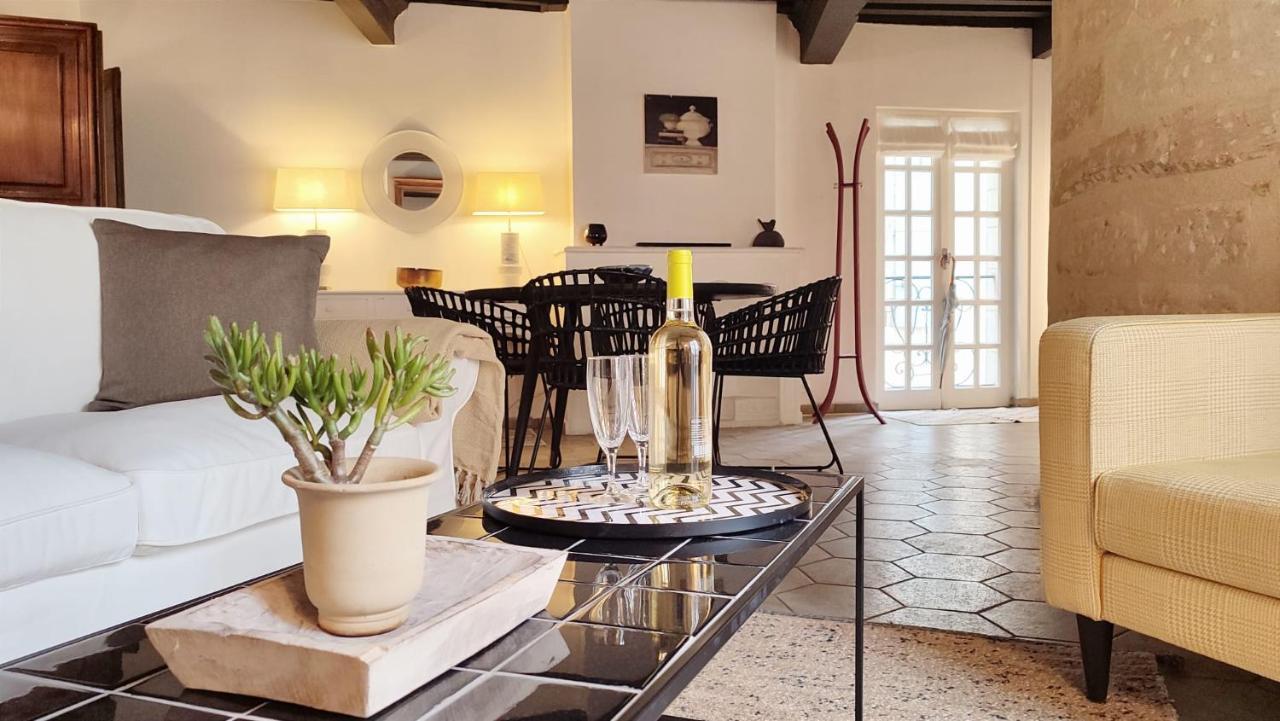 Uzes, Au Coeur Du Centre Medieval Le Logis Du Consul Un Bien D'Exception Du Xvieme Siecle 外观 照片